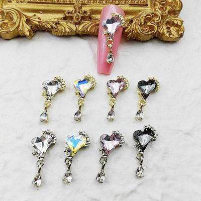 Nagelkunst Quaste Herz Strass Anhänger und Aufkleber