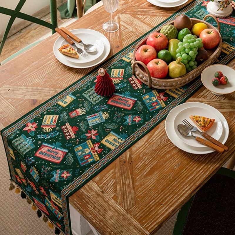 Christmas Chenilles Table Runner With Colorfast Woven Design And Tassels For Festives Home Dining Atmosphere Decoration