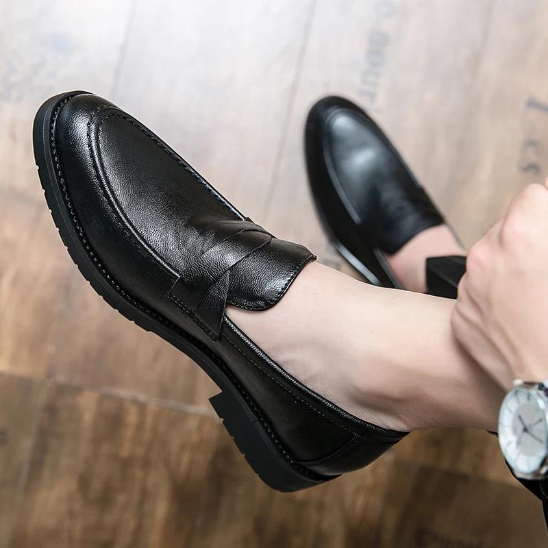 Men's Fashion Casual Loafers Comfortable Flat Soft Sole Leather High Quality Style Men's Business Date Loafers Driving Shoes
