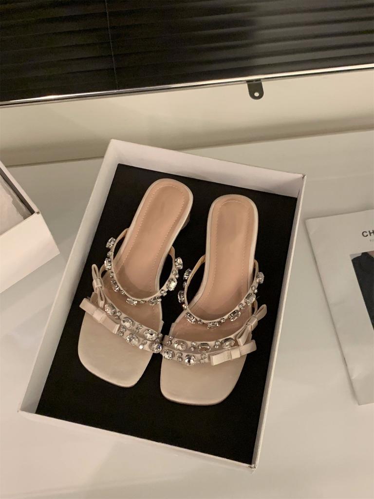 Temperament silver French small cool slippers fairy shoes fashion wear 2025 new summer thick heel rhinestone sandals