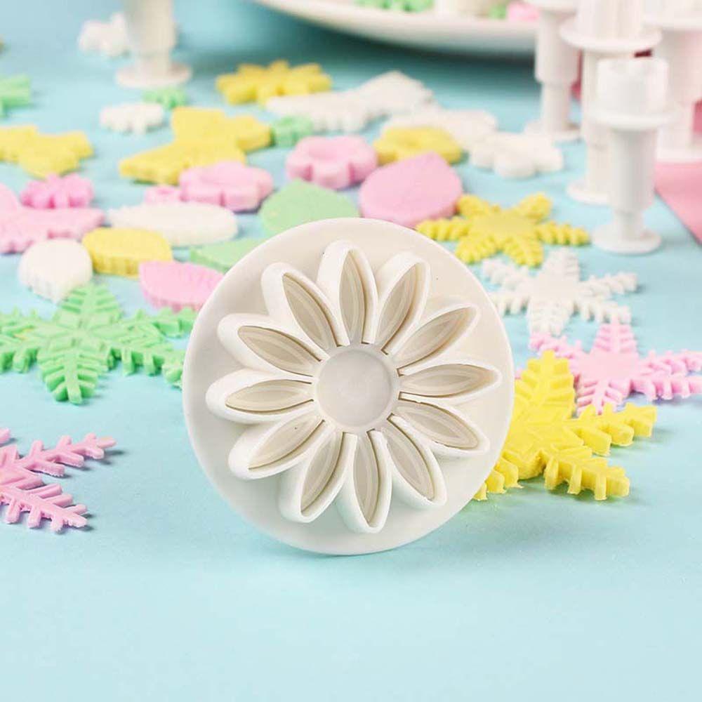 Plastic Food Kitchen Baking Tool Plunger Cookie Cutter Cake Decoration Biscuit Mould Fondant Mold