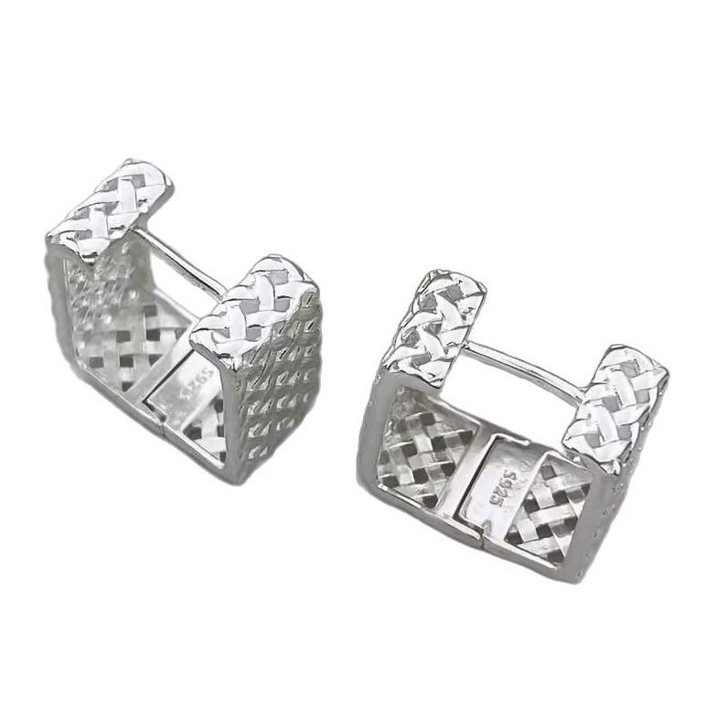 Vintage Heavy Industry Diamond Lattice Pattern Braided Square Earrings Female Ins Niche Design Sense of Hundred with A Sense of Senior Sense of Trend