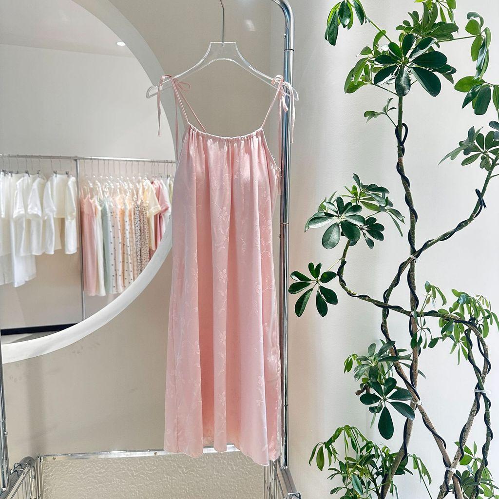 Débardeur en soie glacée Robe de nuit pour femme Tissu respirant Vêtement d'intérieur d'été