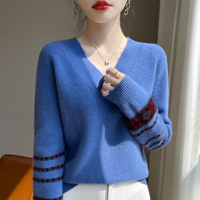 2024 Women's Slimming V-neck Wool Sweater - 100% Pure Wool, Warm Versatile Base Layer
