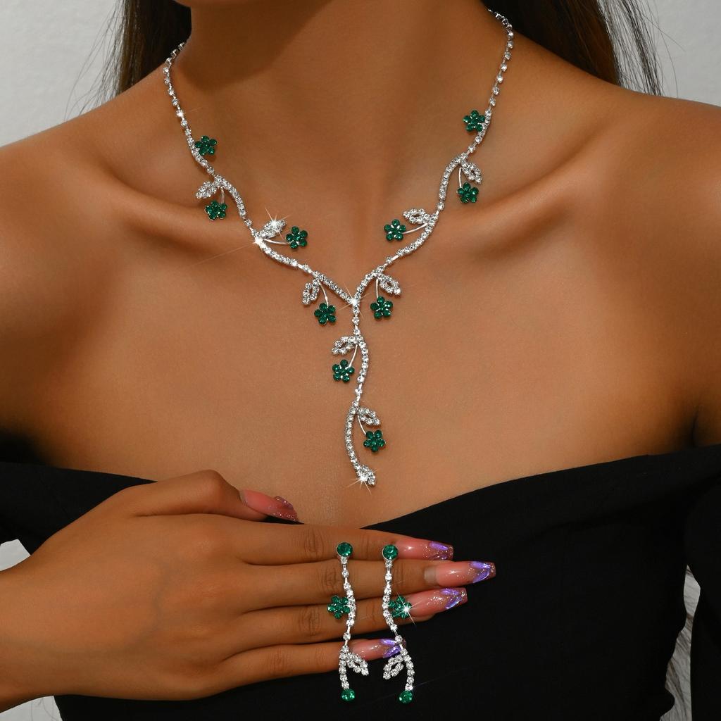 3pcs Sexy and Elegant Flower Pendant Women's Necklace Earring Set Niche Design Birthday Party Wedding Banquet Dress Accessories