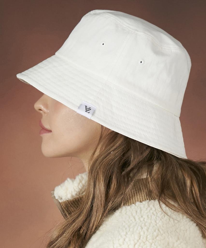 Bajal Herringbone Label Bucket Hat White