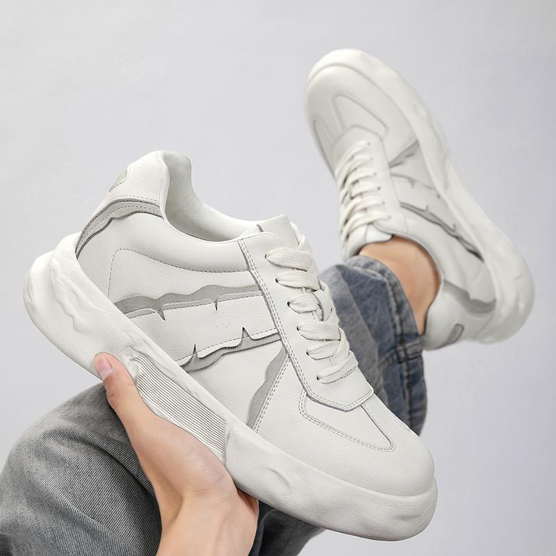 Fashion Street Style Mens Casual Shoes Comfortable Skateboard Footwear Fashion Outdoor Tenis Masculino New Design Male Driving Sneakers