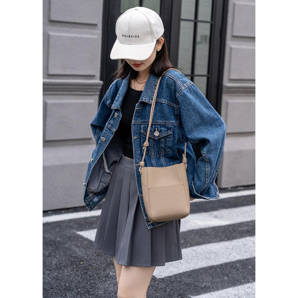 New Top Layer Cowhide Leather Lightweight and Simple Tote Bag for Women Versatile Bucket Crossbody Bag Knot Adjustable Shoulder Bag