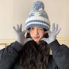 Autumn and Winter Red Christmas Hairball Snowflake Warm Knitted Wool Hat Sweet and Cute Hair Curled Edge Cold Hat