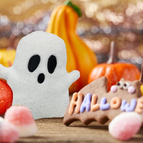 Plyšová hračka duch Halloween dekorativní polštářek pro domácí rozkládací pohovku Ghost Plushie rekvizita na slavnostní párty