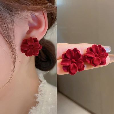 Pendientes de flores de pétalos de temperamento fresco para mujer, pendientes de botón con flores flocadas rojas, pendientes de otoño/invierno, joyería