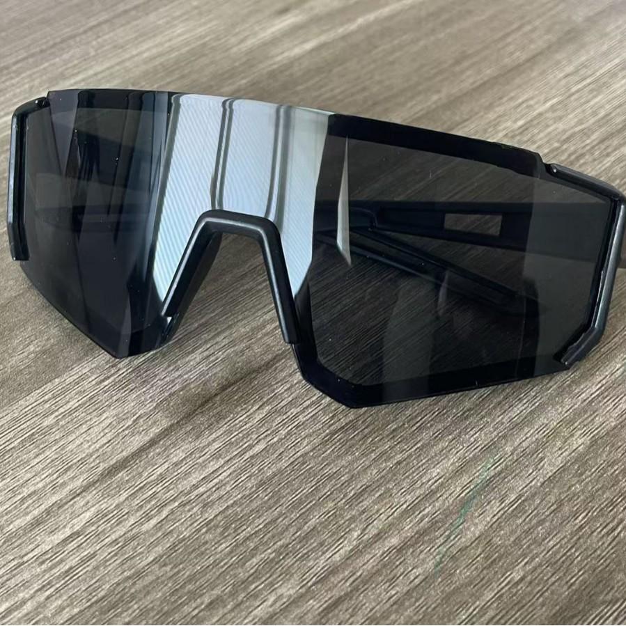 2025 Kids' Windproof Cycling Sunglasses – UV Protection for Boys & Girls, Trendy Outdoor Eyewear