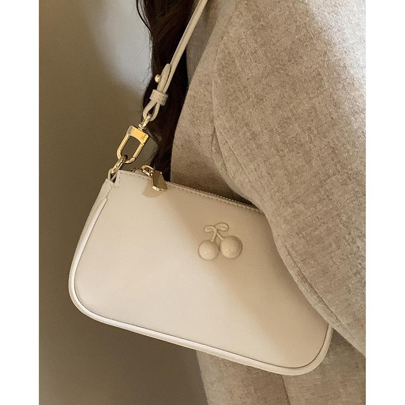 Cherry Sweetheart Underarm Bag Women‘s  New Red Wedding Bag Fashion High-end Oil Wax Leather Cute Single Shoulder Handbag