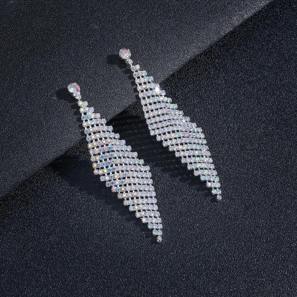 Korea popular new long earrings female super fairy temperament versatile fringed earrings sexy fashion versatile ear jewelry