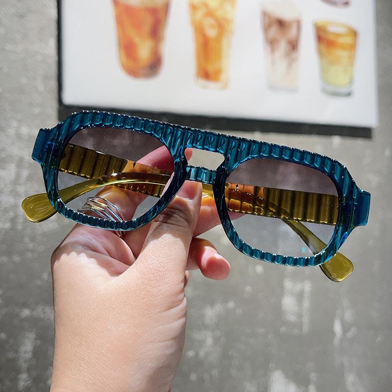 Vintage Stylish Sun Glasses for Women Double Bridge Anti-glare Sunglasses Women European American Style Men’s Sunglass