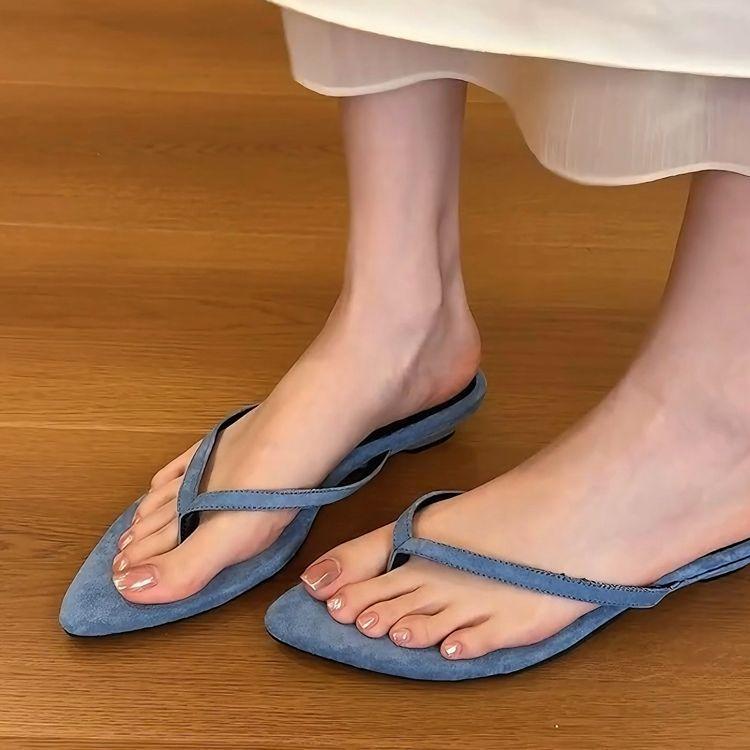 French vacation blue pointed flip-flops women's summer wear 2025 new suede with skirt beach sandals