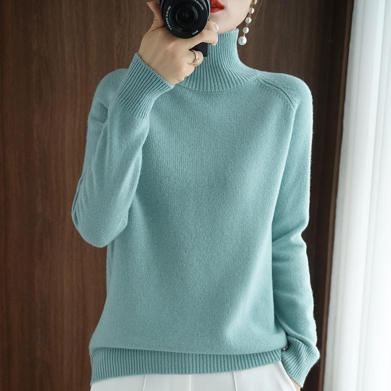 New autumn and winter high collar pullover sweater for women loose thickened Korean style solid color high collar knitted bottoming shirt for women