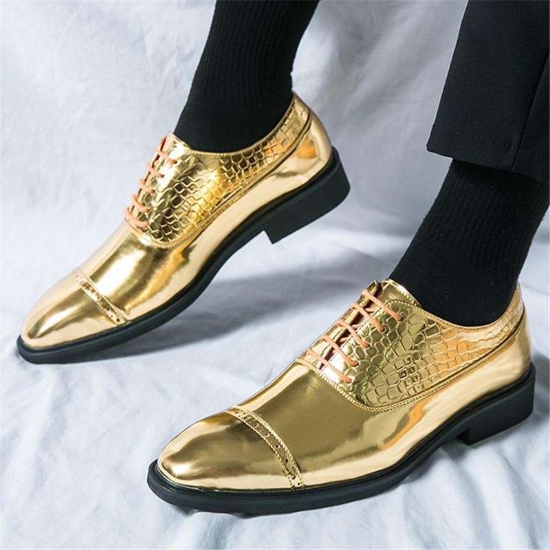New Fashion Glossy Black Gold Patent Leather Lace Up Dress Brogues Shoes For Men's Designer Wedding Oxfords Zapatos Hombre