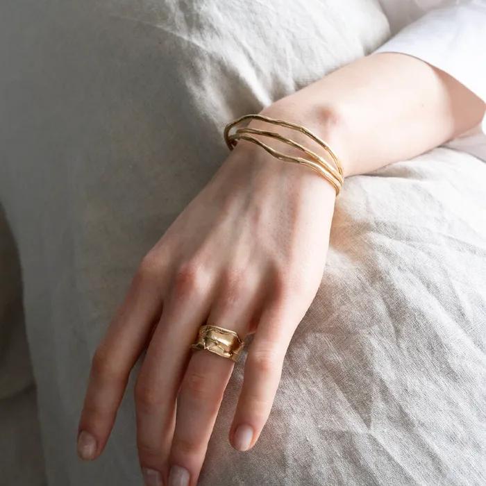FRAGMENTS BRACELET 09