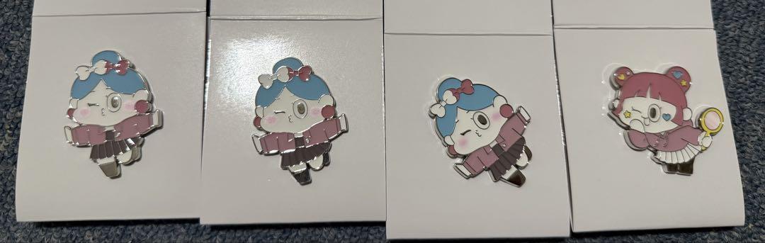

[USED] NiziU niziuniverse pin badges starting from 1,222 yen each