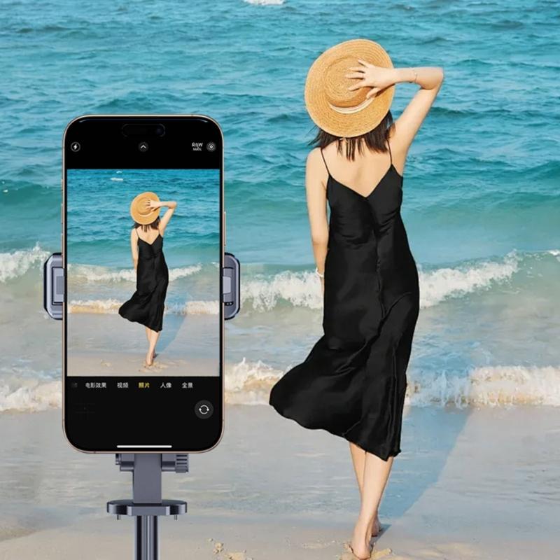 Innovative Mobile Rear Selfie Studio Voice Syncing Foldable Design Build-in 850mAh Battery USB C Connection for Live