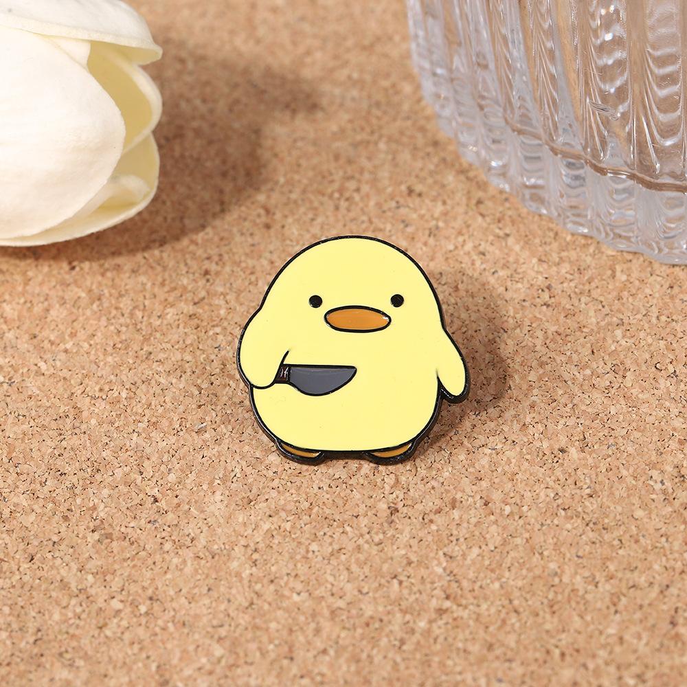 Little Yellow Duck Brooch Exquisite Penguin/little Yellow Duck Shape Animal Badge Creative Clothing Bag Badge Brooch