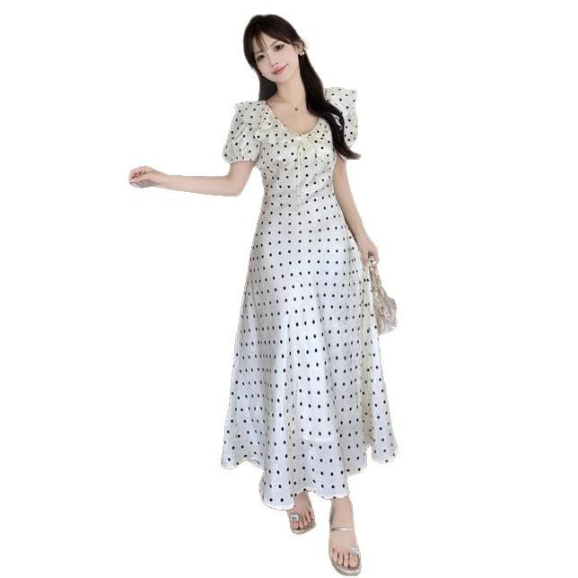 Summer new French retro apricot polka dot dress for women with waist temperament and thin seaside vacation dress