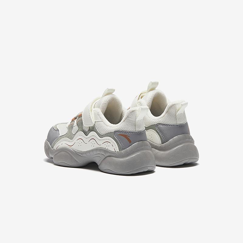 Anta Kids Synthetic Leather Outdoor Series Fleece Lightweight Shock Absorbing Warm Low Top Casual Shoes Kids Casual Shoes White Gray A22449938-1
