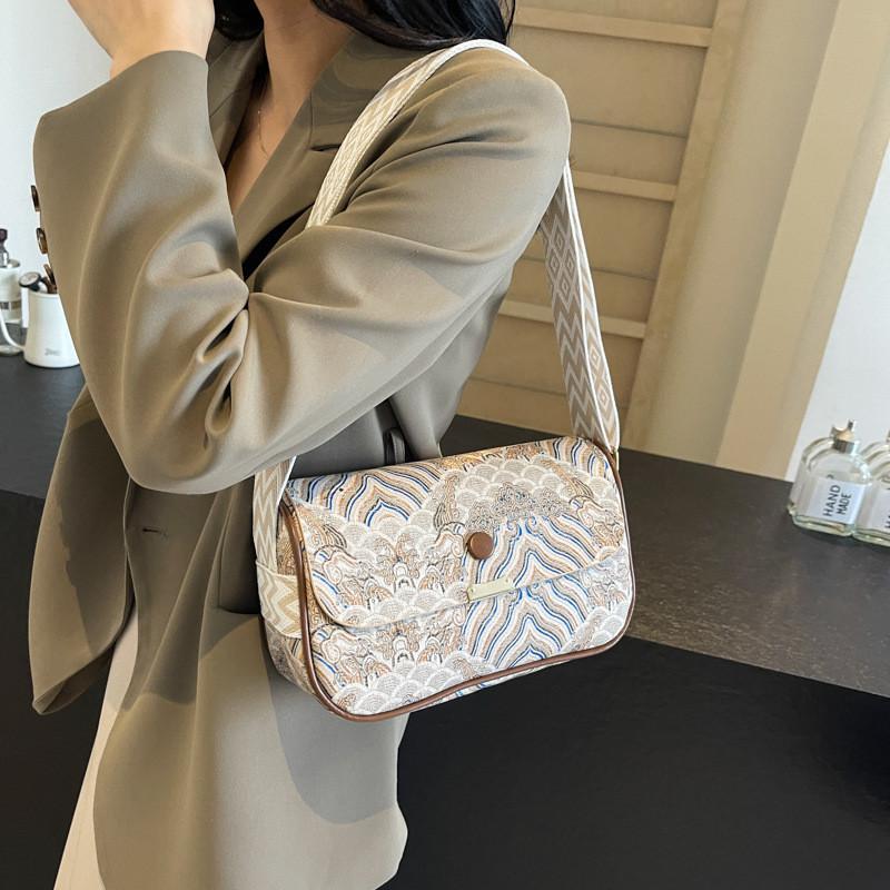 Stylish 2024 Summer New Mini Square Bag For Women Elegant Pu Shoulder Handbag