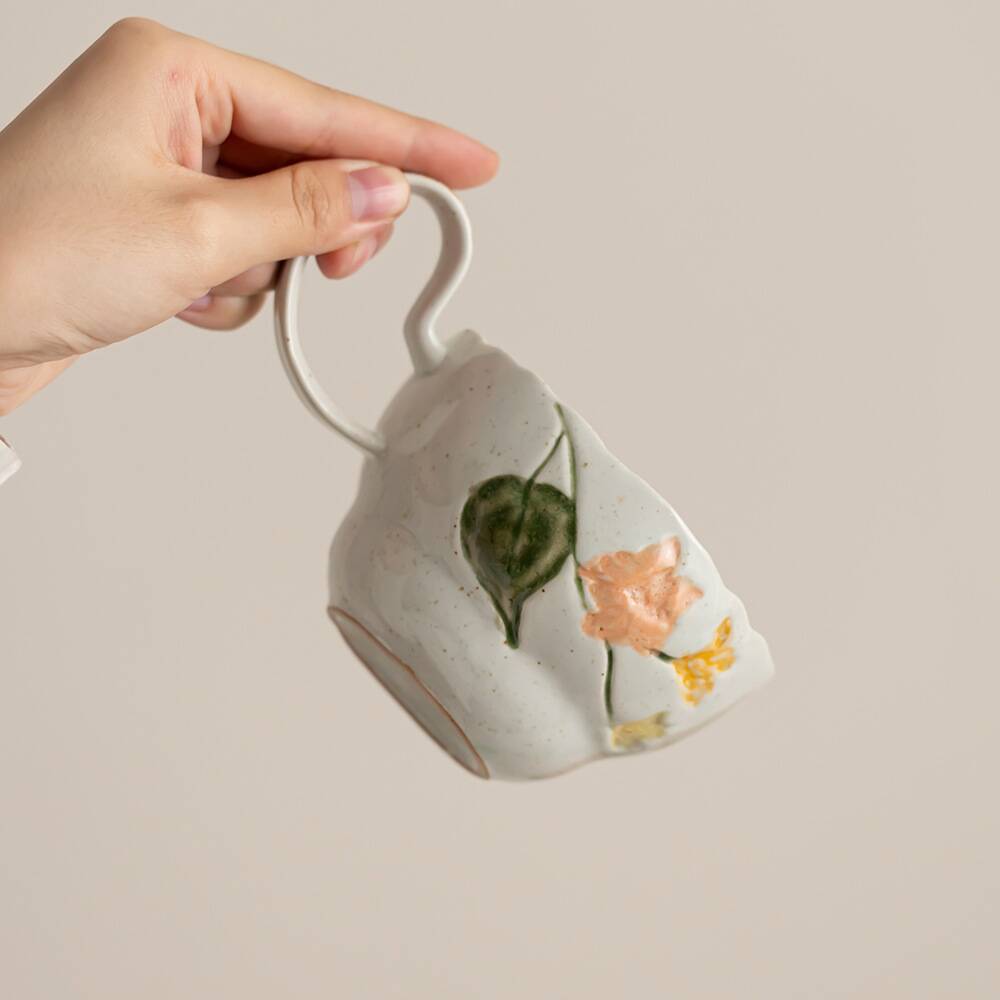 Jingdezhen hand-painted retro French-style mug, beautiful irregular-shaped ceramic cup, girls' gift, household cup