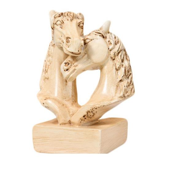 Doppelpferdekopf-Skulptur Harz Liebende Pferdefigur für Wohnzimmer Schlafzimmer Dekor Romantische Reiterstatue für Pferdeliebhaber Jubiläum