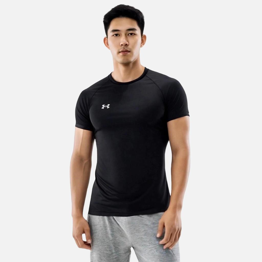 Under Armour Short Sleeved T Shirts Unisex Black 21500140-001
