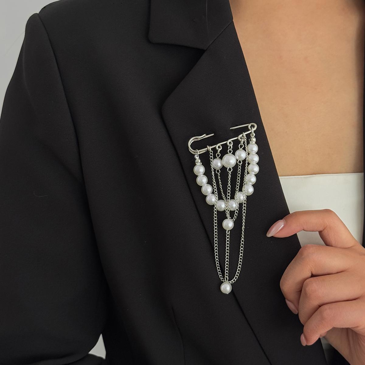 

Ingemark New Elegant Imitation Pearl Brooches Women Exquisite Multi Layer Metal Chain Tassel Brooch Shirt Collar Lapel Suit Pin