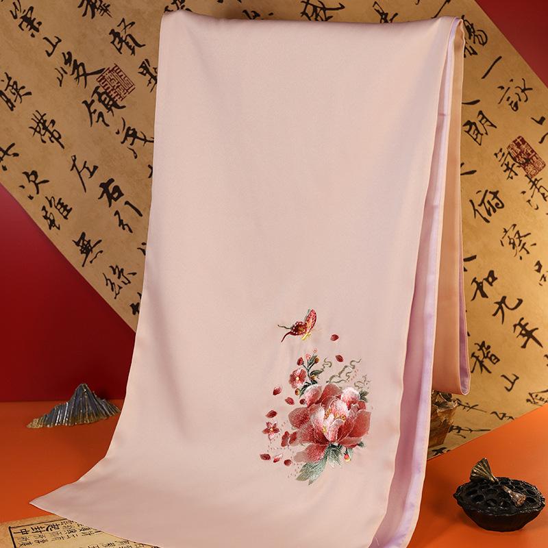 Chinese Suzhou Embroidery Scarf: Elegant Su Craft Gift for Foreigners or Business