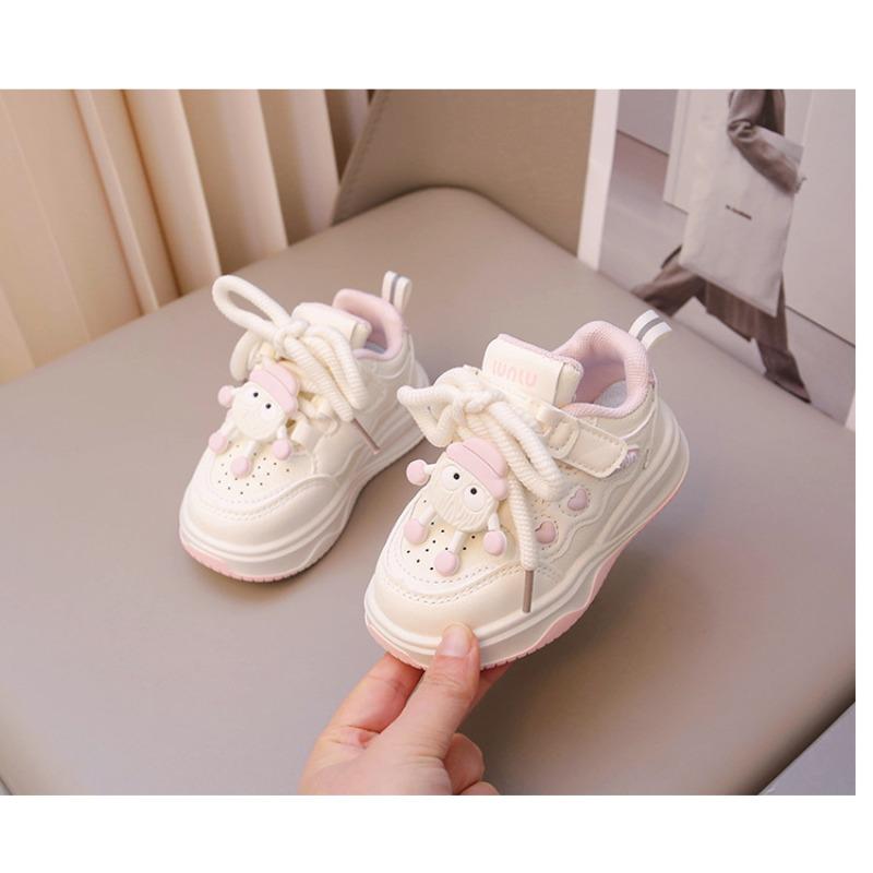 Children's Little White Shoes Spring and Autumn New Girls Cartoon Pendant Low-top Board Shoes Korean Version of Boys Breathable Sports Shoes