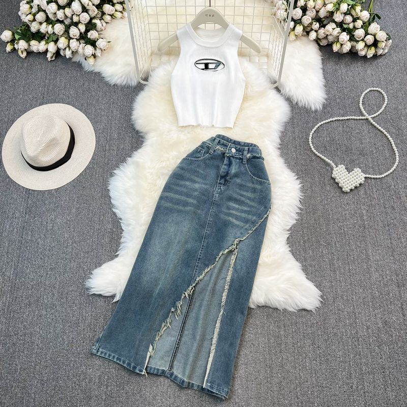 

Fashion Suit Women s Sexy Halterneck off-Shoulder Silm Vest Two-Piece Set High Waist Mid Length Long Length Split Denim Skirt White vest + Denim overskirt XL