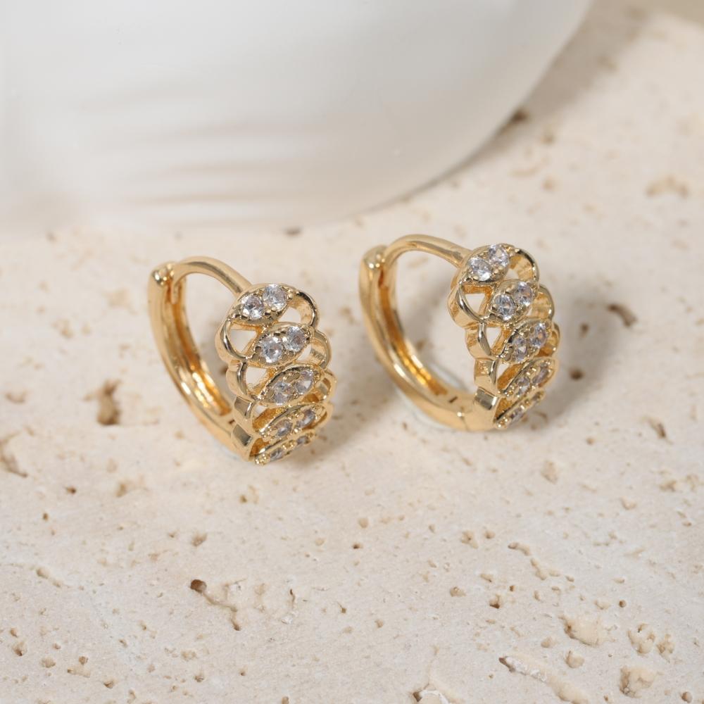 Golden Plated Hollow Zirconia Huggie Hoop Earrings for Women Jewelry Wedding Party Accessories