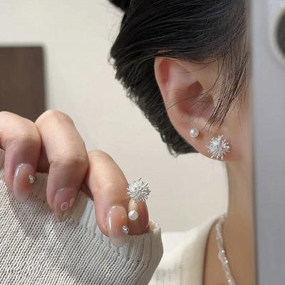 Zircon Pearl Flower Earrings Simple Temperament Elegant Stud Earrings Niche Light Luxury High-end Earrings Women