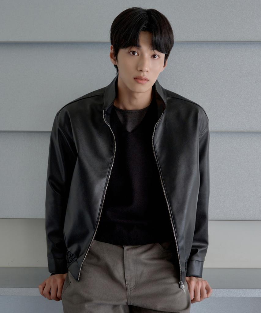 HYOJI 26 Fw Leather High-Neck Blouson Crop Jacket (Black)