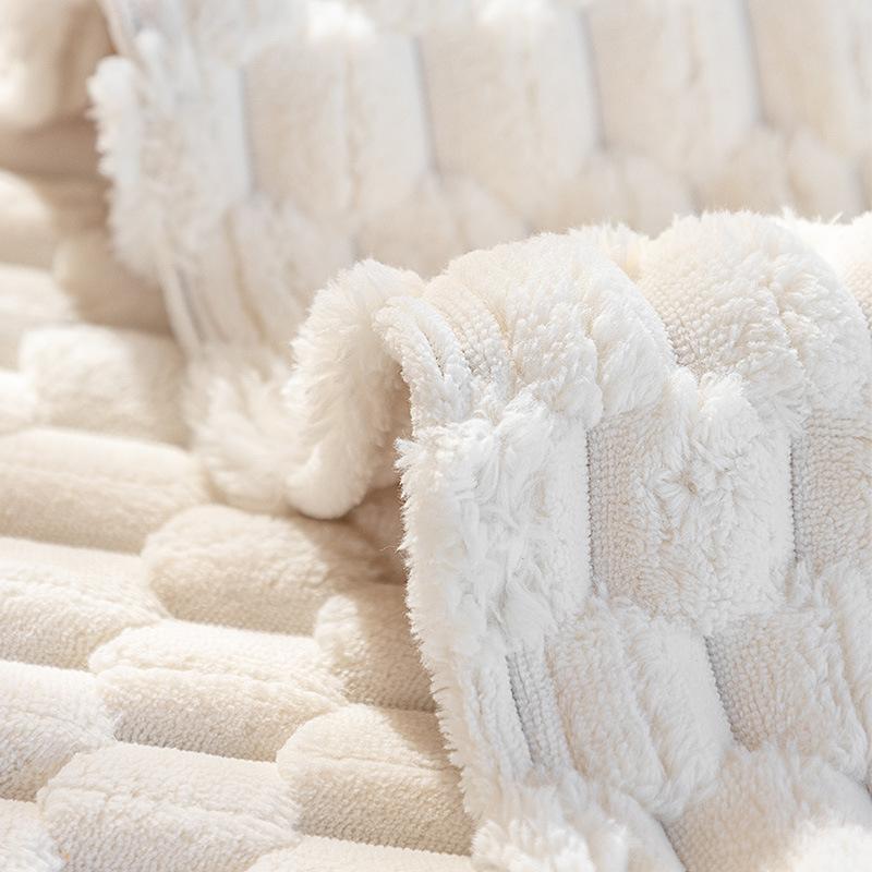 Stroking Cats Sofa Cushion Winter Thickened Non-Slip Plush Seat Cushion Modern Simple Beige Sofa Cover Towel Cover Cloth Winter
