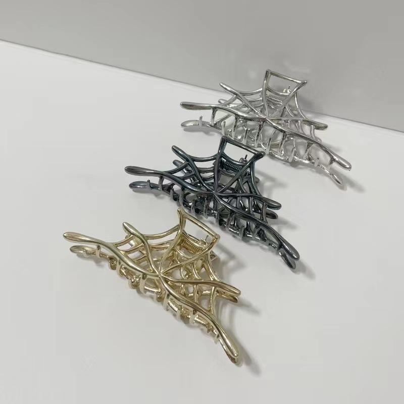 Halloween Autumn New Temperament Spider Web Hair Clip Personality Grab Clip Metal Alloy Creative Big Shark Clip Hair Accessories