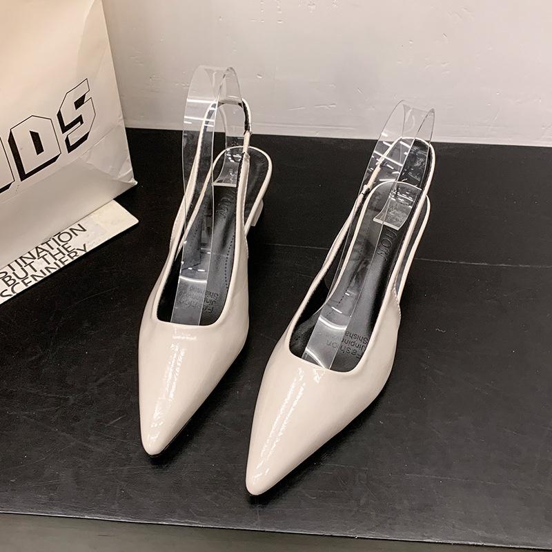 

Темпераментные сандалии Баотоу Женские 2025 Лето Новые С открытым носком Высокий каблук Лаковая Коренастый каблук Модные сандалии 35 бежевый