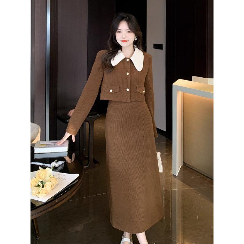 Women's French Retro Corduroy Two-Piece: Doll Collar Short Coat & Slim Long Skirt In Autumn Contrast Colors