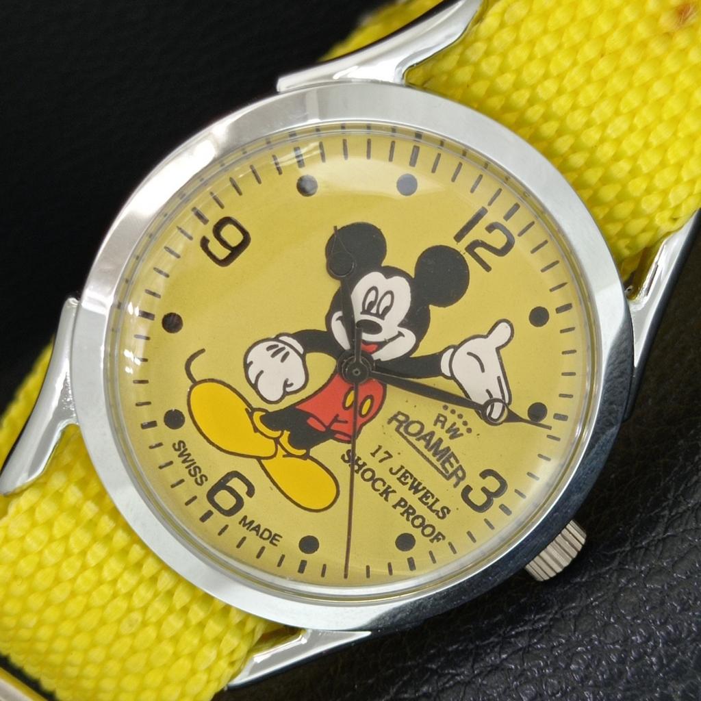 

HAND-WINDING SWISS MENS REFURBISHED VINTAGE YELLOW COLOR DIAL WATCH a707229-1