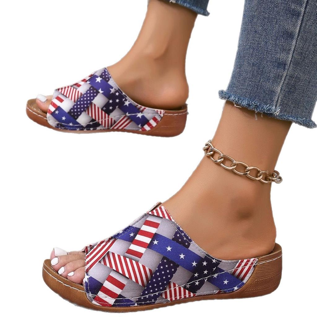 Fish mouth slippers women's summer color one word women's casual beach slippers European and American fashion sandals