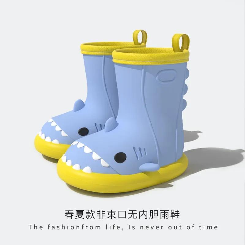 

Модные детские резиновые сапоги для мальчиков и девочек из ЭВА, нескользящие, уличные, с рисунком акулы, резиновые сапоги для детей, водонепроницаемая обувь, водные сапоги для девочек 20cm синий
