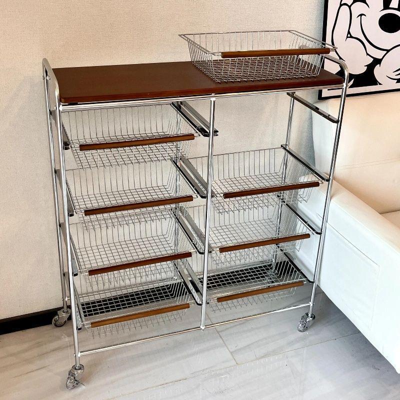 Mobiles Schubladenkabinett und Küchenwagen im Antik-Stil