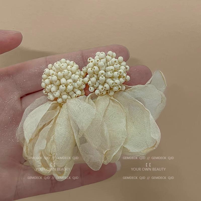 

French yellow chiffon flower earrings retro super fairy temperament exaggerated vacation style niche design earrings