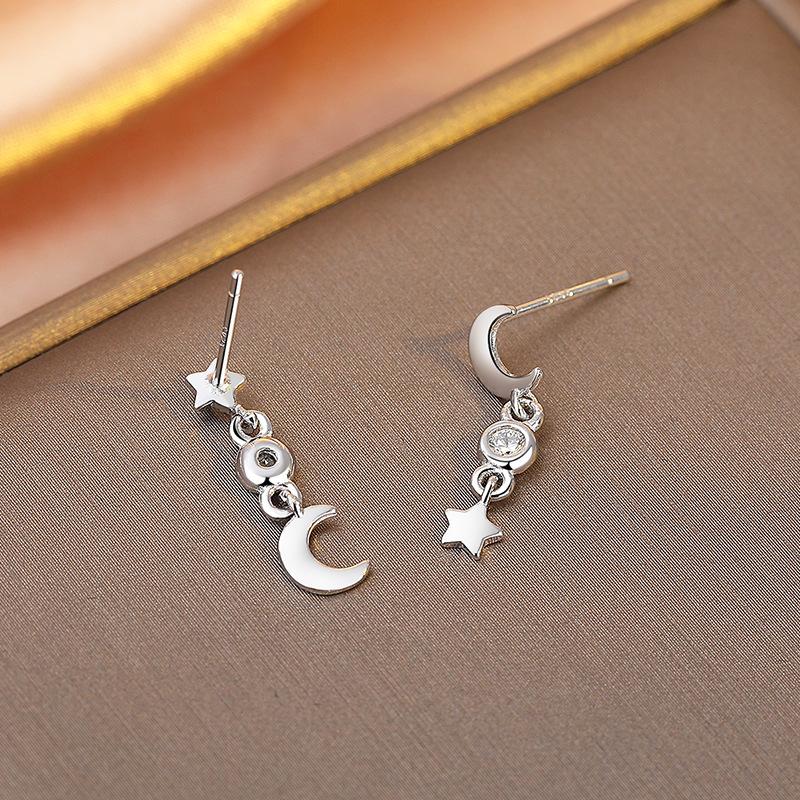 Unique Earrings Women'S Fashion Versatile Exquisite Asymmetrical Star And Moon Earrings High-End Zircon Earrings