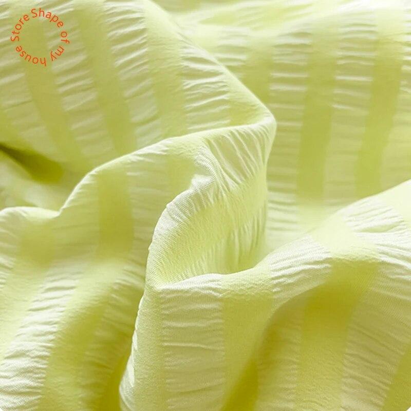Seersucker Summer Cool Quilt Solid Color Comfortable Naked Sleep Thin Blanket Ice Silk Bedding Queen Quilt Size Blanket Summer
